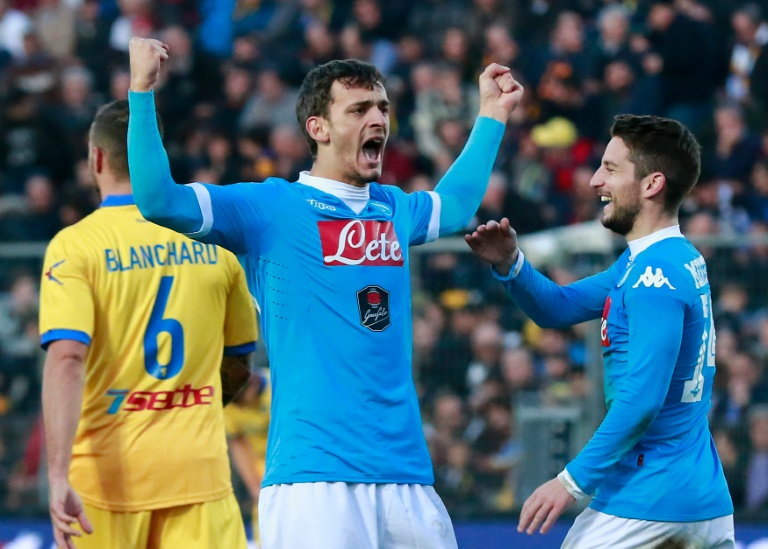 Higuain at the double as Napoli go two clear of Inter