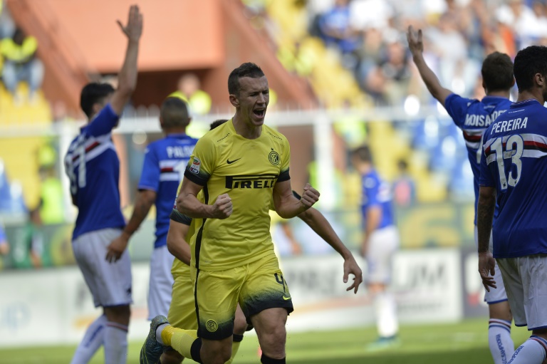 Inter back on top as Roma pummel Palermo