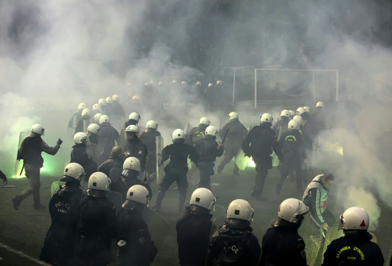 Greek Cup cancelled after crowd trouble