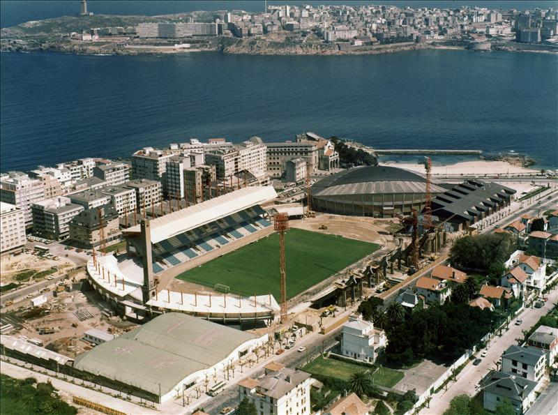 Los aficionados del Sporting con los colores del club podrían no acceder a Riazor