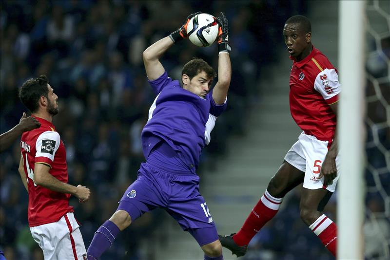 El Oporto deja escapar el liderato tras empatar con el Sporting de Braga