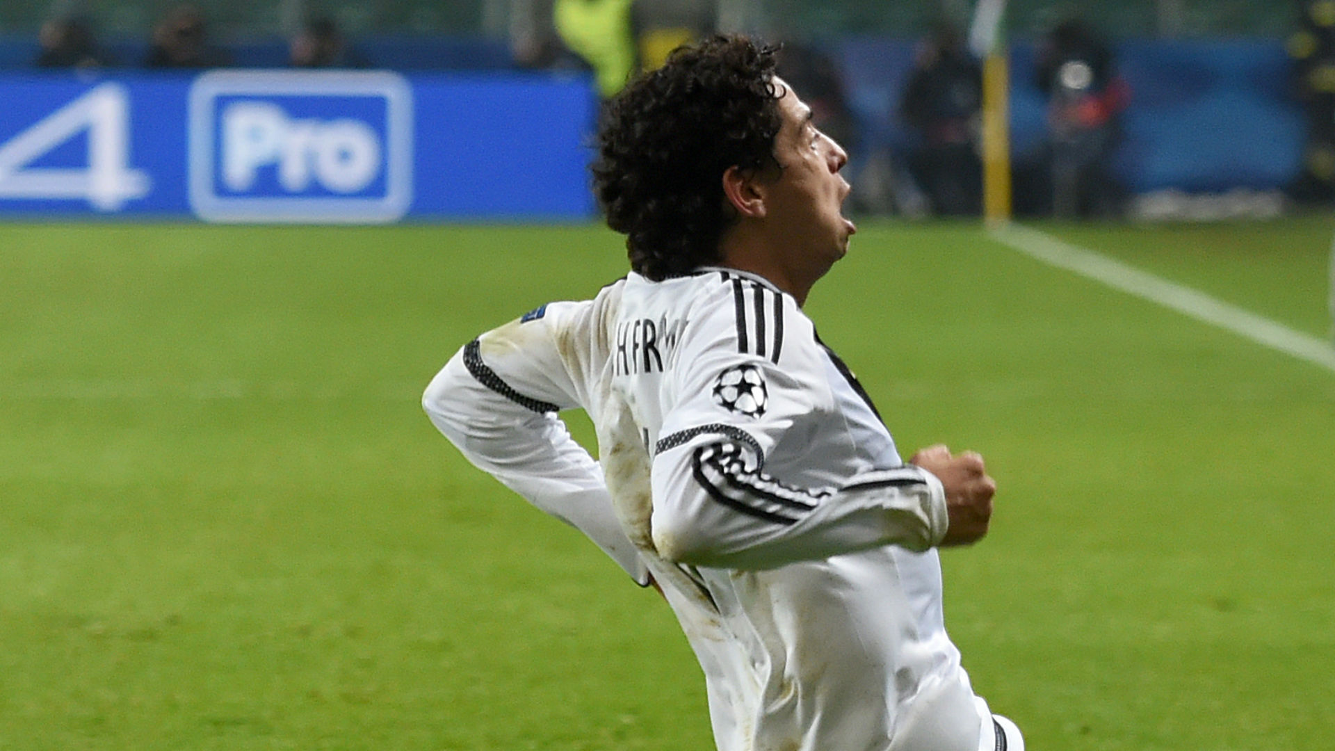 Legia Warsaw 1-0 Sporting: Guilherme seals Europa League spot