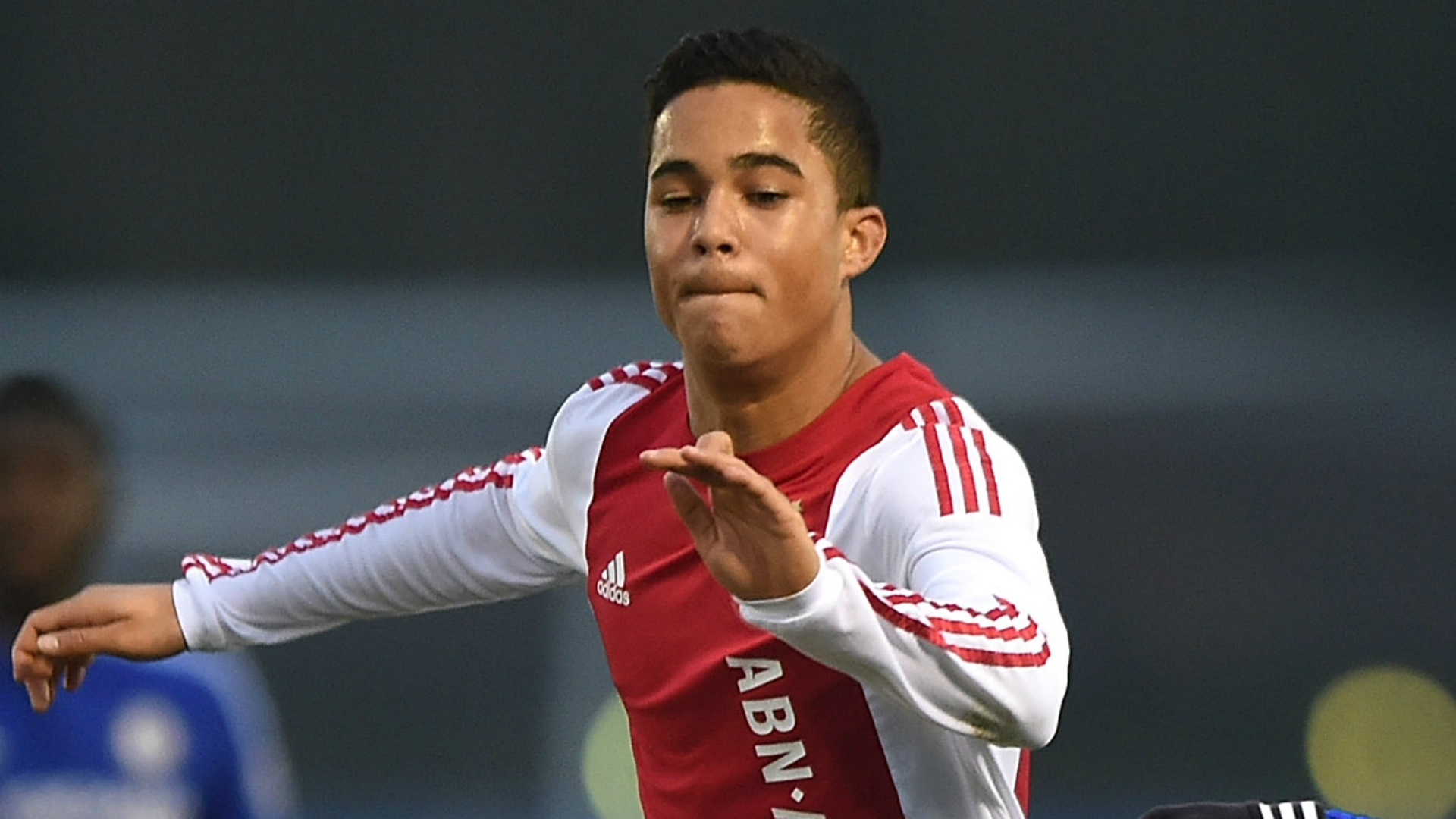 Like father, like son: Justin Kluivert follows in dad's footsteps